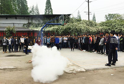 2019年成都铁路技工学校招生对象及招生条件