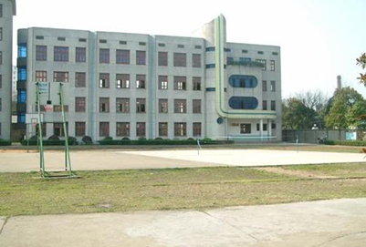 2019年四川省工业贸易学校招生办联系电话