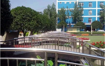 (成都郫县希望职业技术学院)环境介绍