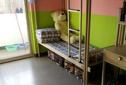 学生寝室 (3)