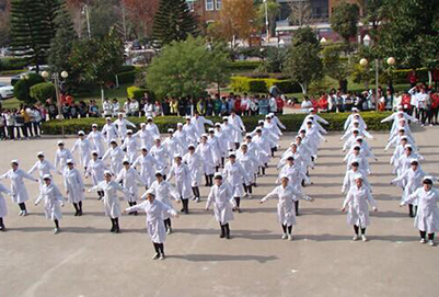 成都卫生专业学校2018年招生简章