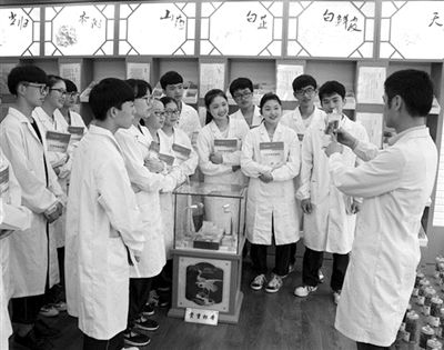 四川省成都卫校涉外护理专业