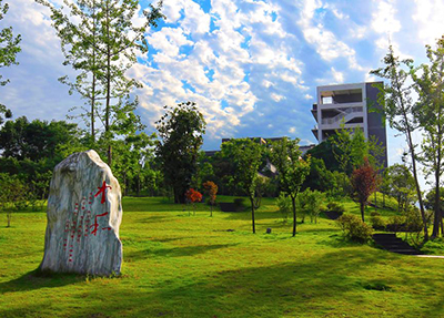 医专之夏.jpg 医专之夏.jpg