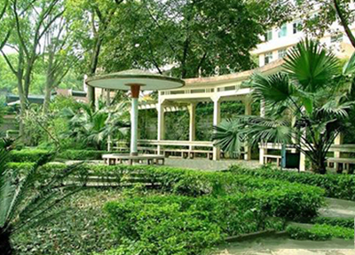 æé½æ ¼å¤èºæ¯å¦æ ¡ æé½æ ¼å¤èºæ¯å¦æ ¡