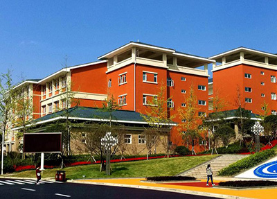 åå·ä¸­å»è¯é«ç­ä¸ç§å­¦æ ¡