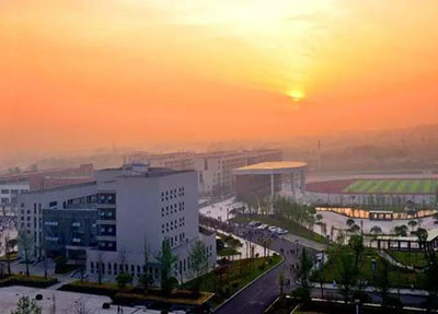 æ ¡å­é£æ¯