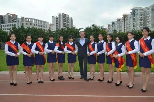 四川高铁乘务专业主要课程多不多呢