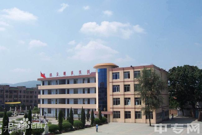 重庆荣昌安富中学升旗台