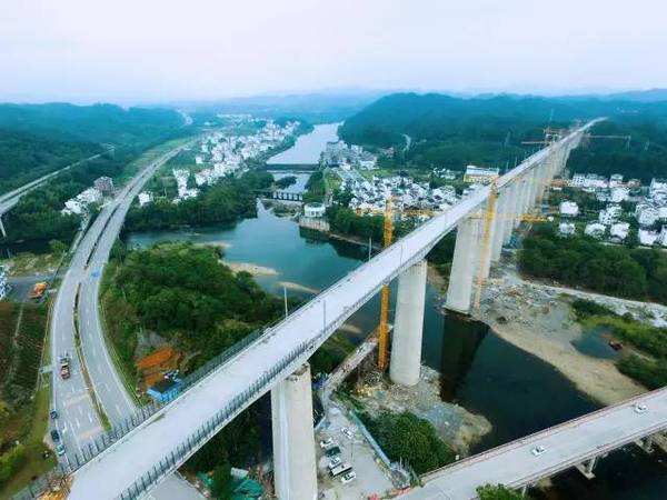 四川铁路学校招生要求严吗