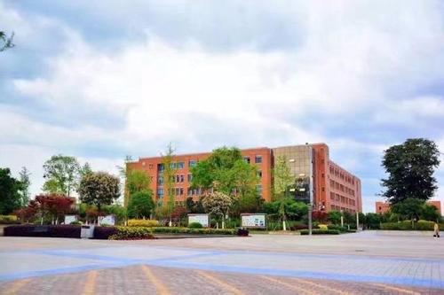 四川铁路招生情况