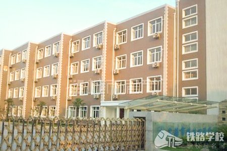 贵州高铁专业学校的教学优势介绍
