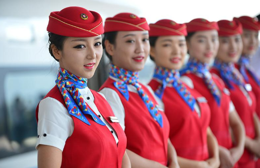 2021年南充的女生学高铁乘务专业怎么样？