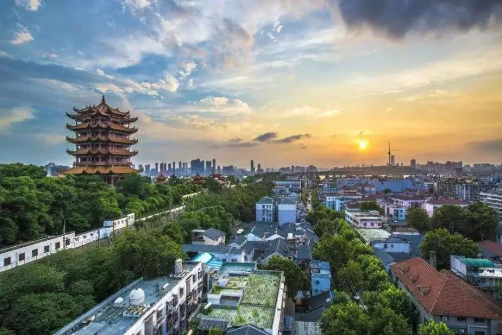 四川铁路学校秋招是怎样收费的？