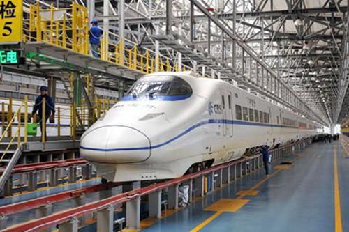 贵阳轻轨学校哪些专业适合男生?