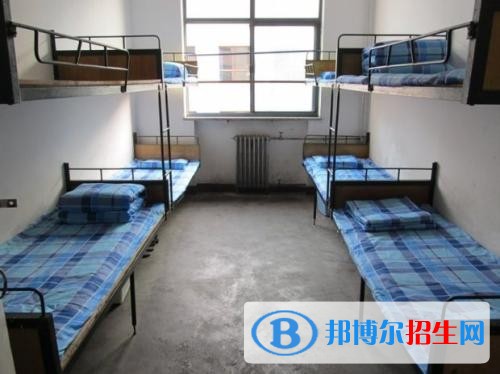 乐至县回澜职业中学2021年宿舍条件