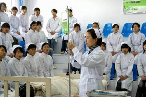 重庆市第二卫校老年服务与管理专业如何