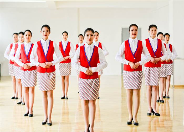 「空乘专业男生|女生身高要求」空乘专业对身高外形的要求