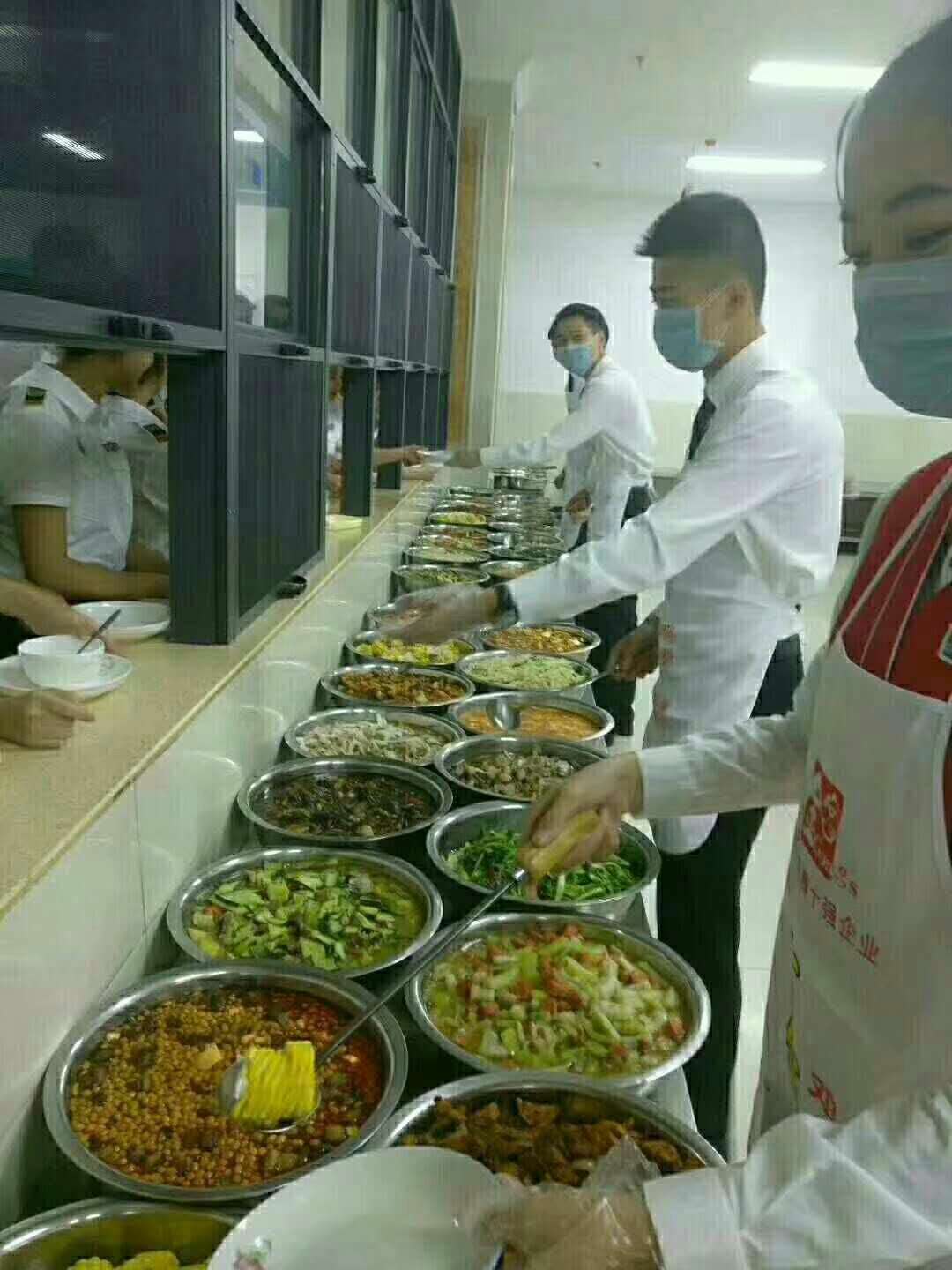 学校食堂 学校食堂