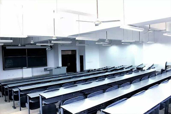 学校教室 学校教室