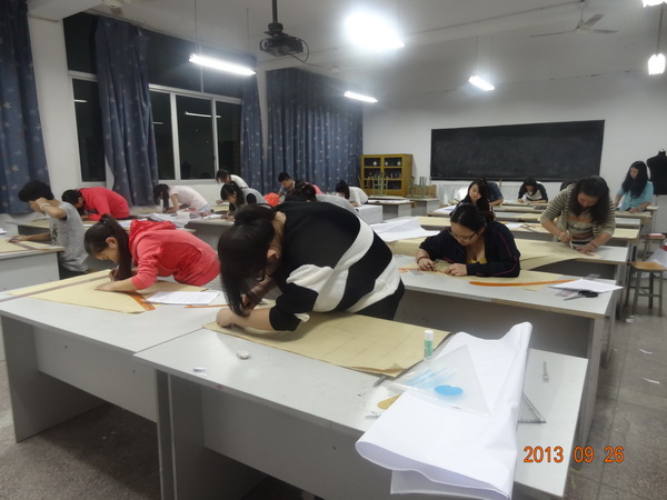 四川省南充服装学校2019-服装设计与工艺专业招生(中专大专)