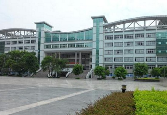 2019年重庆市航天职业技术学院招生录取分数线