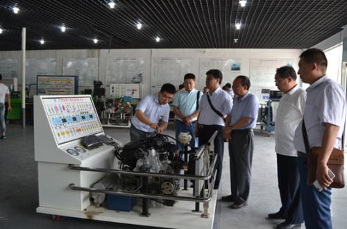 成都汽修职业学校分享:汽车行业为什么更青睐职业教育