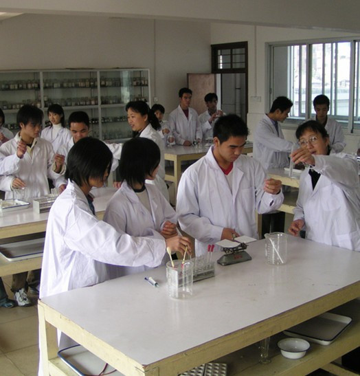 四川红十字卫生学校图片、照片 四川红十字卫生学校图片、照片