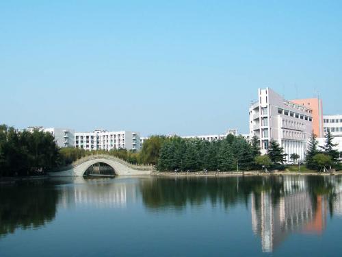 成都大学