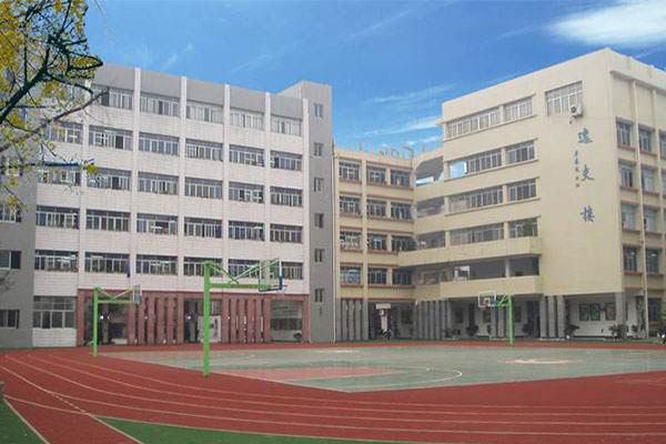 成都市好的职业学院中哪个收费低