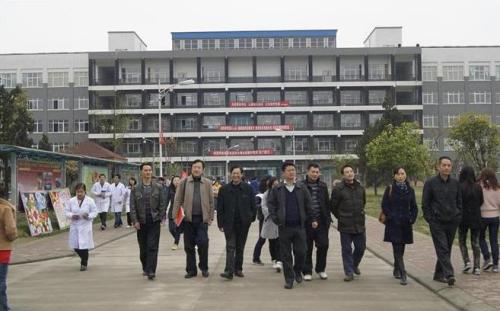 成都市职校看不看高考分，成都市职校录取分数线