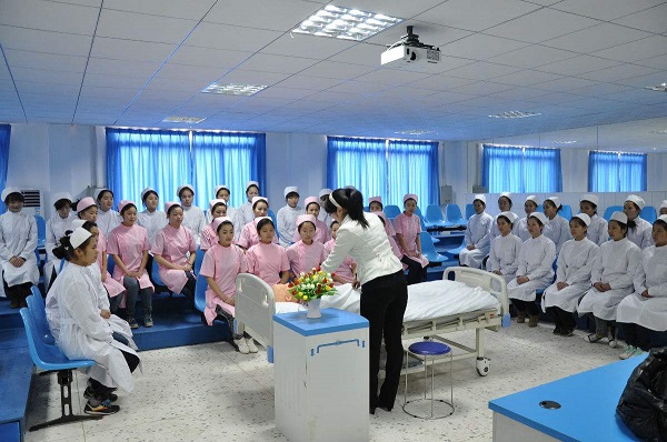 成都市护理大专学校排名,成都市全日制大专护理学校