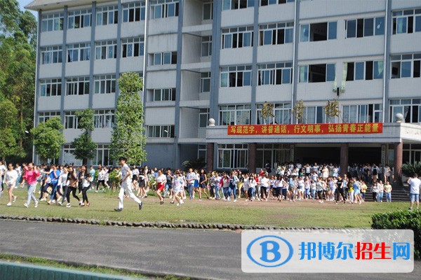 乐山职高学校招生之乐山市旅游学校