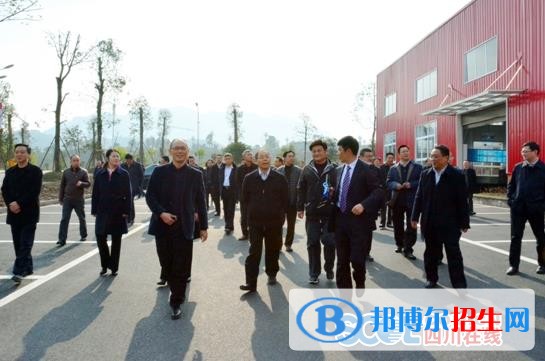 泸州读中专学校要多少钱