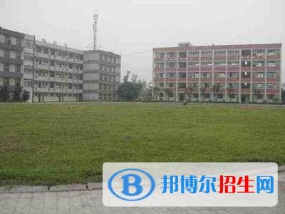 泸州现在读什么中专学校好