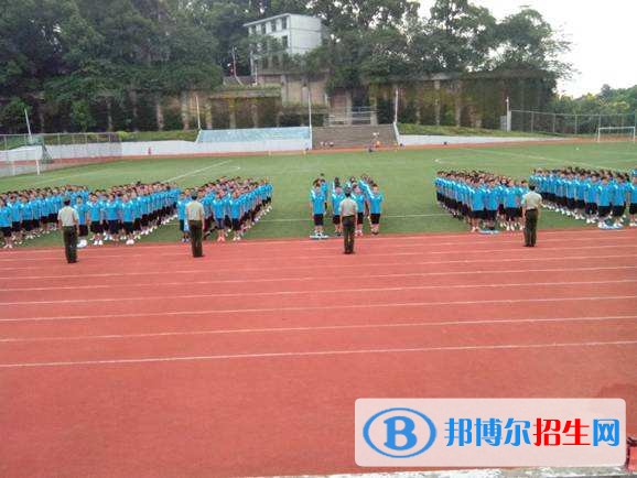 泸州在中专学校学什么专业好