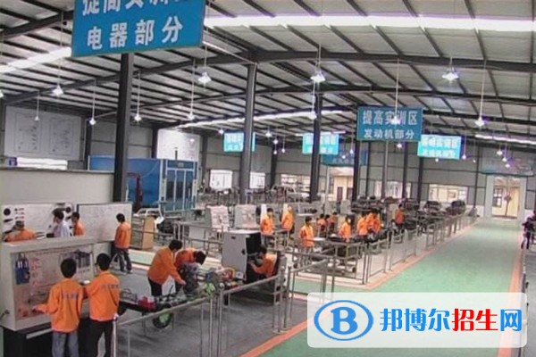 川大科技园技能培训学院专业有哪些,学费多少钱