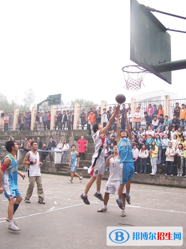 泸州市职业技术学校2021招生，学校招生代码