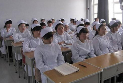 贵阳卫生学校2025年招生简章及计划