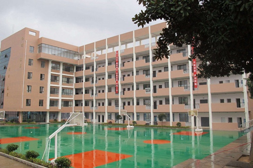 四川成都汽修学校