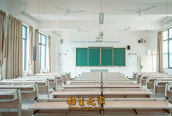 学校教室‘’